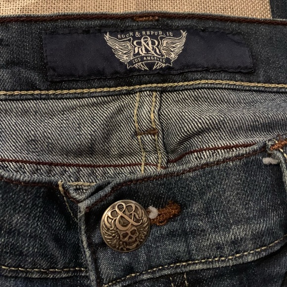 Rock & Republic Pyramid Studded Denim - Picture 5 of 13